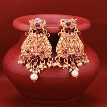 Sukkhi Ritzy Pearl Gold Plated Laxmi Chandelier Earring for Women 2