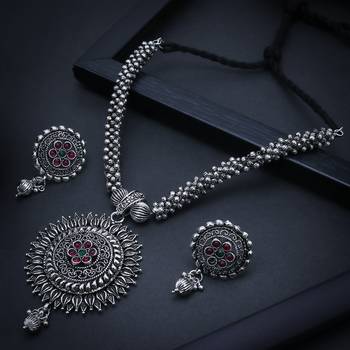 Sukkhi Classy Oxidised Necklace Set for Women 2