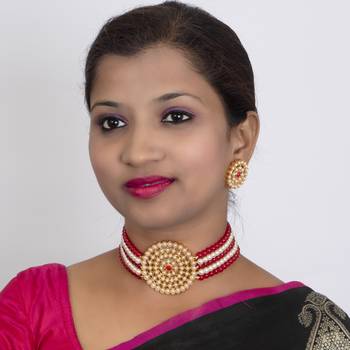 Sukkhi Cluster Gold Plated Red & White Pearl Choker Necklace Set for Women 2