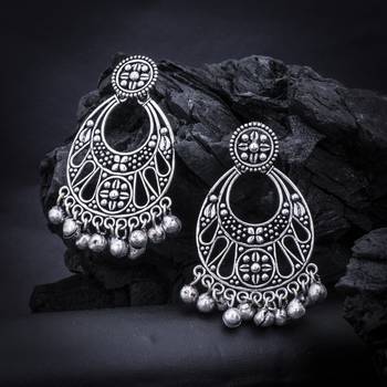 Sukkhi Marvellous Oxidised Chandbali Earring for Women 2