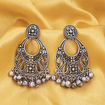 Sukkhi Marvellous Oxidised Chandbali Earring for Women 3