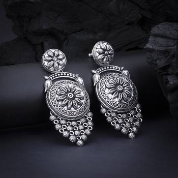 Sukkhi Eye Catchy Oxidised Floral Chandelier Earring for Women 2