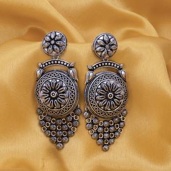 Sukkhi Eye Catchy Oxidised Floral Chandelier Earring for Women 3