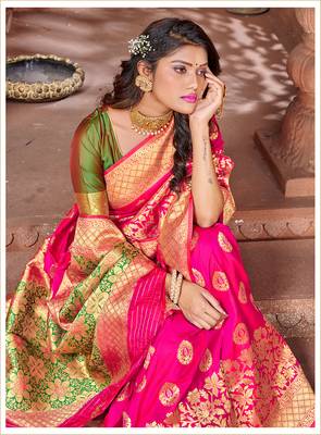 Pink woven banarasi saree with blouse 3