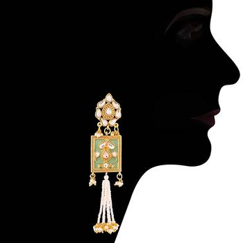 Gold Plated Traditional Padmavati Pearl & Kundan Necklace With Earrings For Women 4