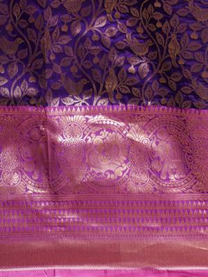 VASTRANAND Purple & Golden Silk Blend Woven Design Banarasi Saree 3