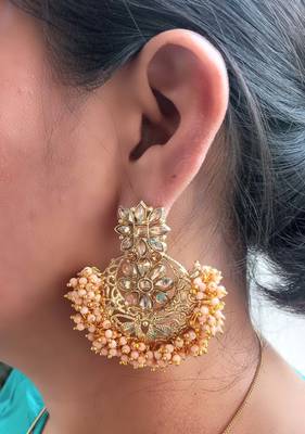 Gold earrings 2