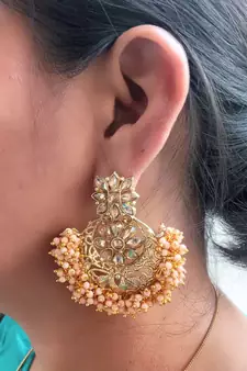 Gold earrings