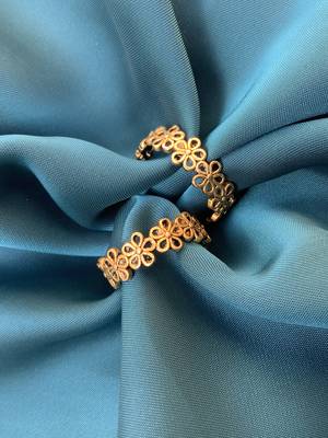 Copper toe-rings 1