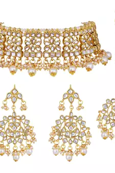 Traditional Kundan Choker Necklace Set with Earrings & Maang Tikka For Women 