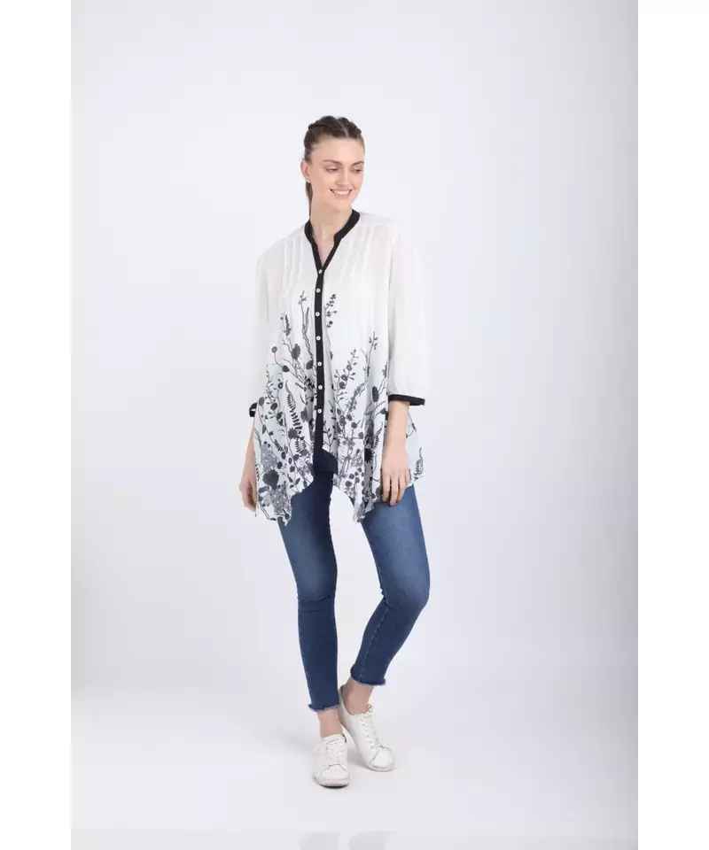 BALI HAI by PASHMA WOMEN'S BEAUTIFUL BLACK AND WHITE PRINT  CASUAL SHIRT