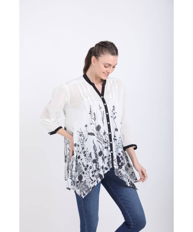 BALI HAI by PASHMA WOMEN'S BEAUTIFUL BLACK AND WHITE PRINT  CASUAL SHIRT