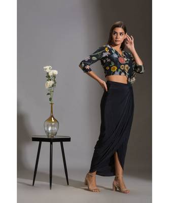Black Drape Embroidered Saree  Set 3