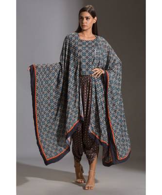 Crop Top Paired With Dhoti Pants And Cape 3