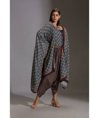 Crop Top Paired With Dhoti Pants And Cape 4