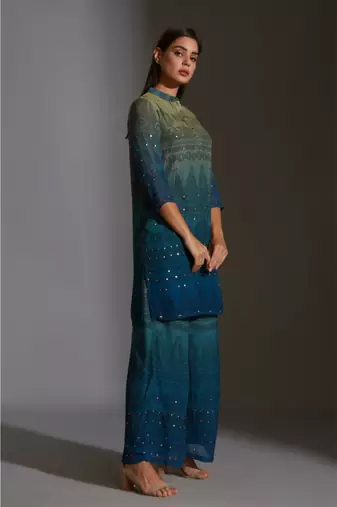 Printed Kurta With Side Slits And Printed Pants With Mirror Work Embroidery
