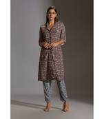 Printed Kurta With Shoulder Flap Paired With Printed Narrow Pants