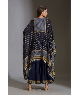 garara Paired With Incut Printed Crop Top Which Has Tassel Details.  4
