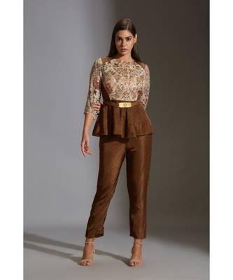 Pepmlum Top With Belt Paired With Printed Pants 3
