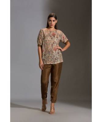 Prired One Shoulder Top Paired With Printed Pants 2