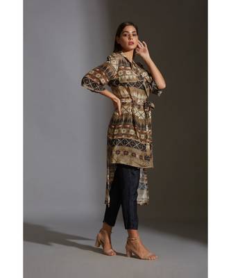 Overlap Printed Jacket With Bell Sleeves Paired With Printed Trousers 4