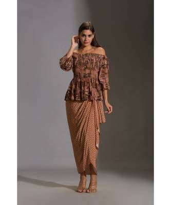 Rushed Offshoulder Top Paired With Printed Dhoti Skirt 3