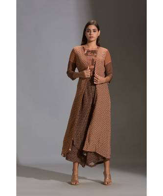 Printed Double Layered Jumpsuit Paired With Printed Jacket 3