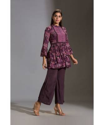 Peplum Printed Top Paired With Printed Pants 3