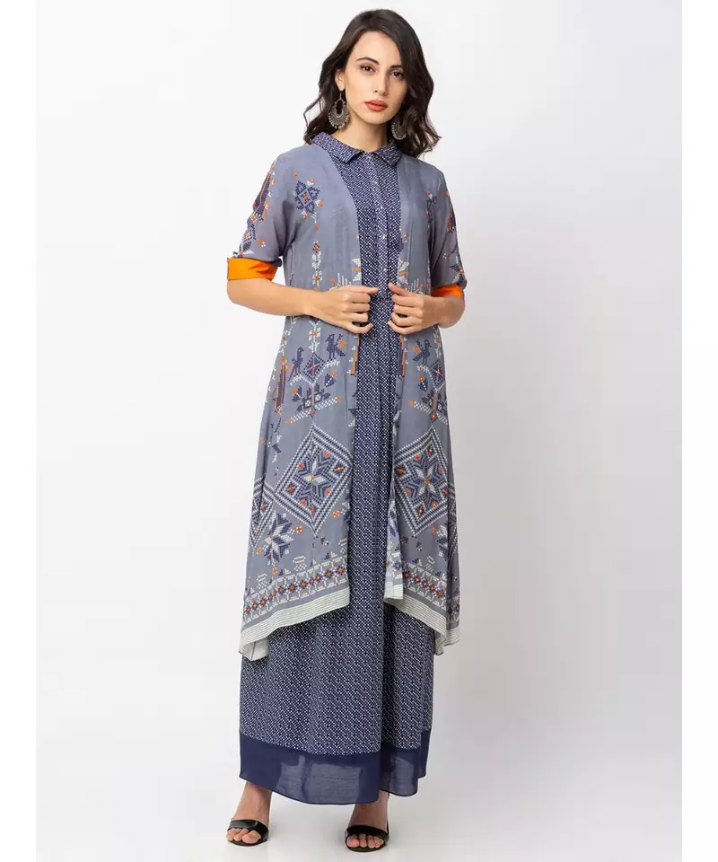 collar dress wuth gatheres at waist is paired with printed long jacket