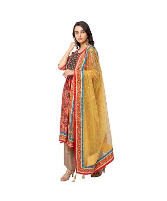 Front Pleated Kurta With Flare Is Paired With Flared Pants And Net Dupatta 3