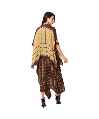Asyemtrical Dress Is Paired With Kaftaan Jacket 5