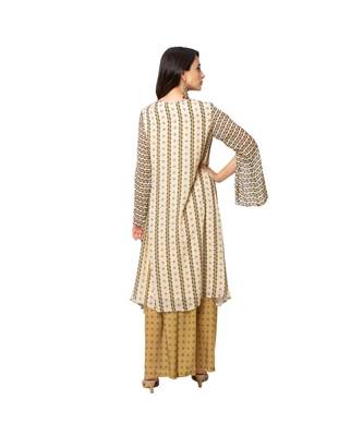 Printed Front Slit Kurta With Pants 5