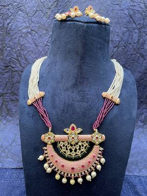 Pink Antique Kundan Necklace Set 3