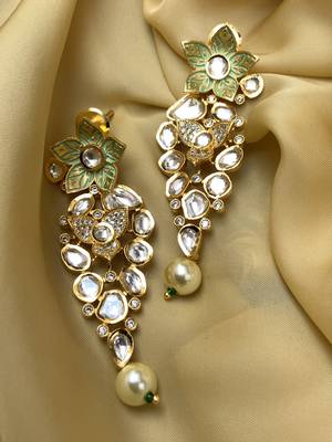 Antique Gold Plated Pearl Drop Kundan Earrings 1