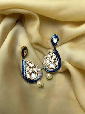 Antique Gold Plated Pearl Drop Kundan Earrings 1
