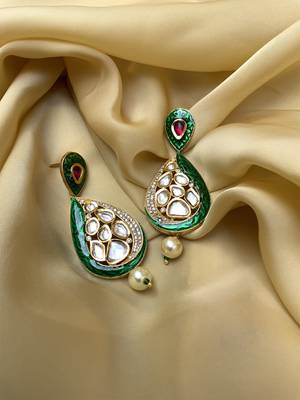 Antique Gold Plated Pearl Drop Kundan Earrings 1