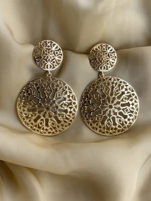 Matt Gold Plated Pearl Drop Kundan Earrings 2