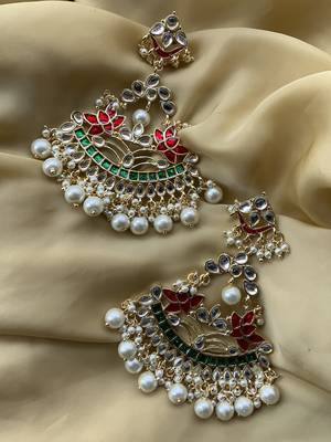 Matt Gold Plated Pearl Drop Kundan Earrings 2