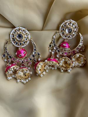 Matt Gold Plated Pearl Drop Kundan Earrings 2