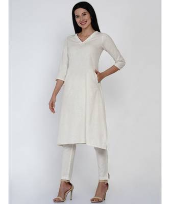 women off white cotton flex V neck kurta with lace and front pockets 4