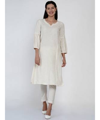 women off white cotton flex kurta with gathered sleeves and lace work 1
