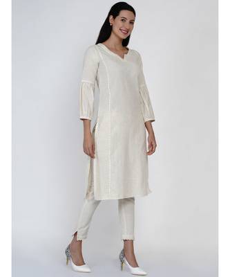women off white cotton flex kurta with gathered sleeves and lace work 3