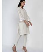 women off white cotton flex v neck kurta with lace work on neck and sleeve hem