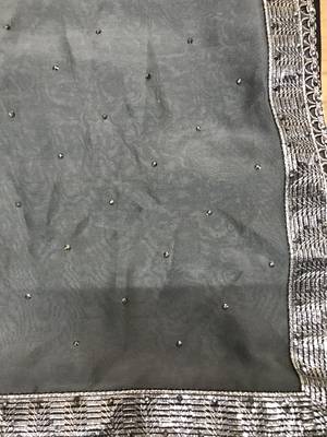Grey plain silk saree with blouse 5