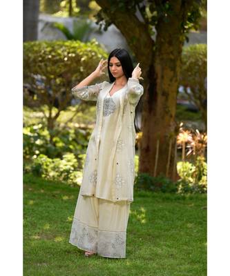 Sleevless Tunic With Overlay And Farshi 3