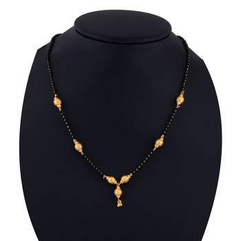 Delicated Gold Plated Chain Black Beads Mangalsutra For Women 5