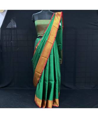 Kora Tanchui Zari Border Parrot Green With Contrast Blose 1