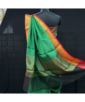 Kora Tanchui Zari Border Parrot Green With Contrast Blose 2
