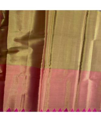 3D Tissue Banarasi Saree With Contrast Heavy Golden Blouse 2
