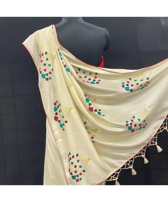 Banglori Silk Ballon Saree Contrat Pink Color Embroidry Blouse 2
